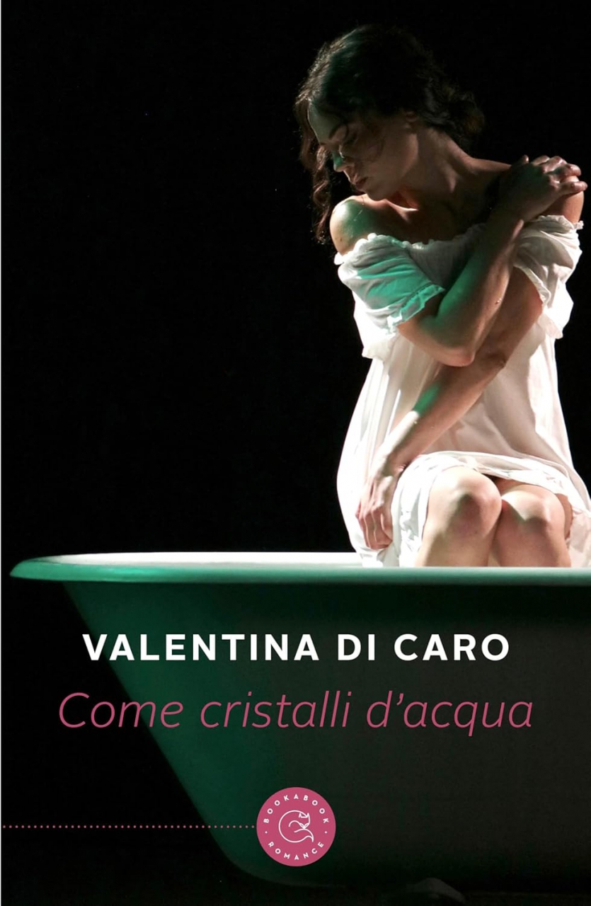 Recensione a tre stelle del libro Come cristalli d'acqua di Valentina Di Caro